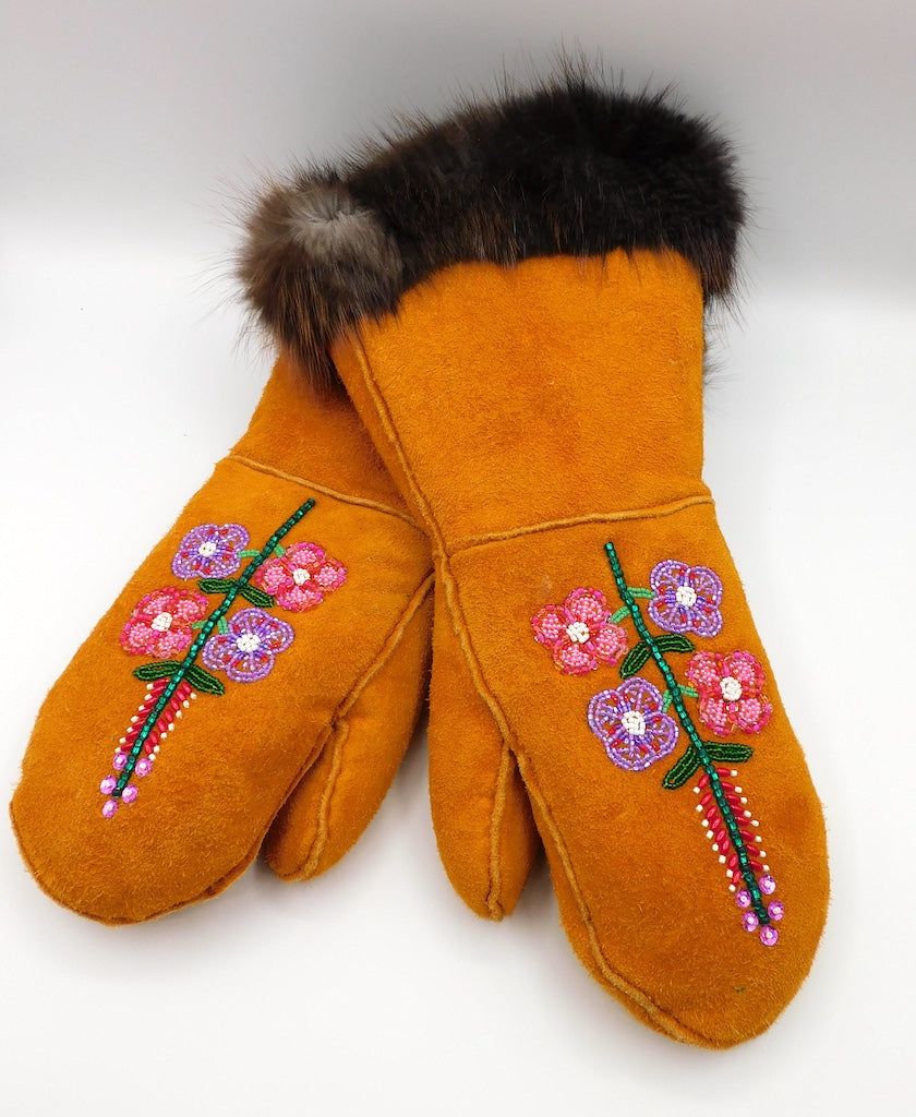 Indigenous: Mittens – North End Gallery